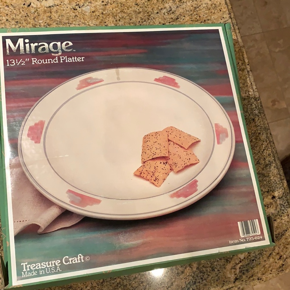 Mirage by Treasure Craft- 13 1/2” Round Platter